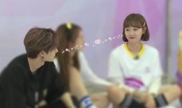 娱乐吃瓜君恋情顶流小说,吃瓜君的甜蜜恋情揭秘